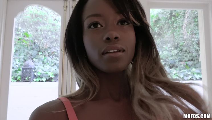 Jezabel Seduces Her Bf's Bro